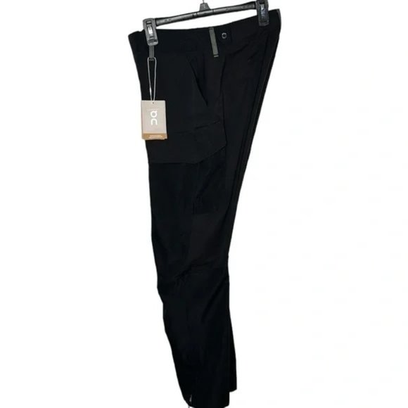 BNWT On Running Explorer Waterproof Hiking Cargo Pants SZ M - Picture 4 of 9